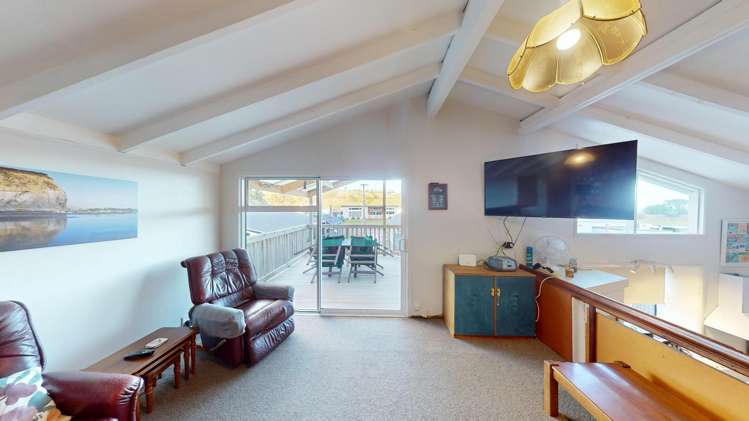 27 Mowhanau Drive 11473_6