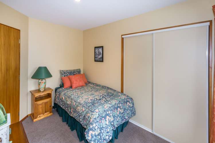 2/55 Roydon Drive Templeton_17