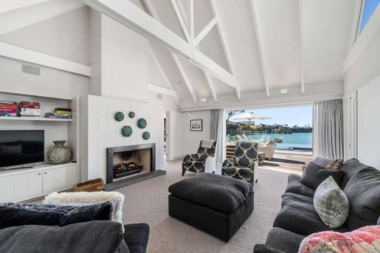 729 Orapiu Road Waiheke Island_25