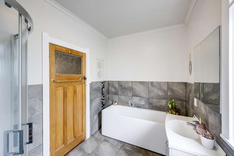 57 Nelson Crescent Napier South_8