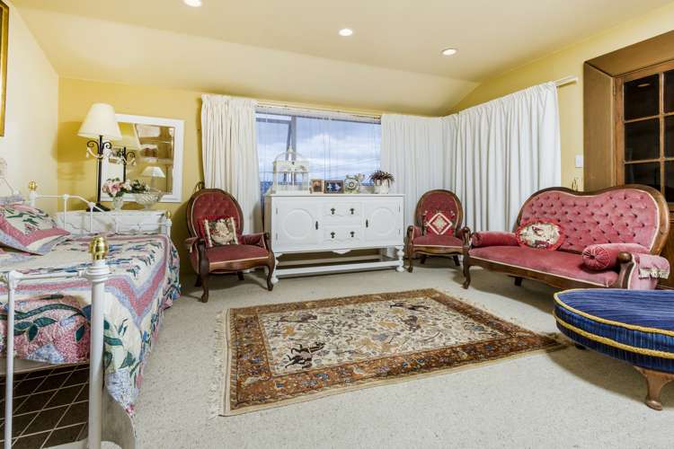 850 East Coast Road Oteha_7