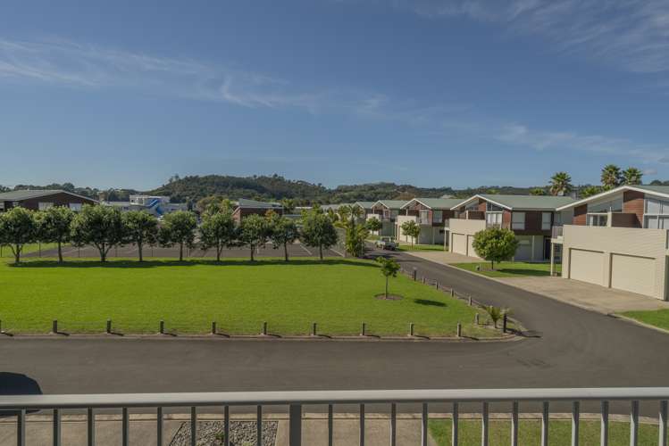 51/18 Eyre Street Whitianga_13