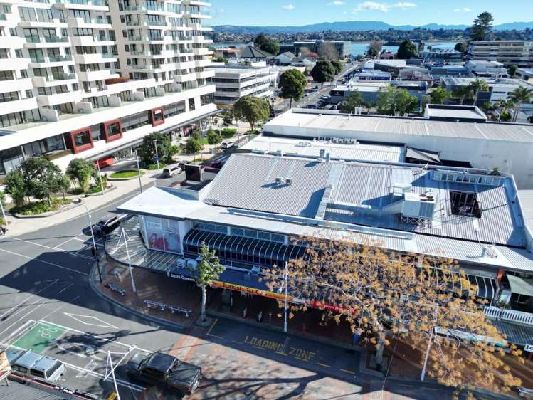 Unit 7, 109 Devonport Road City Centre_5