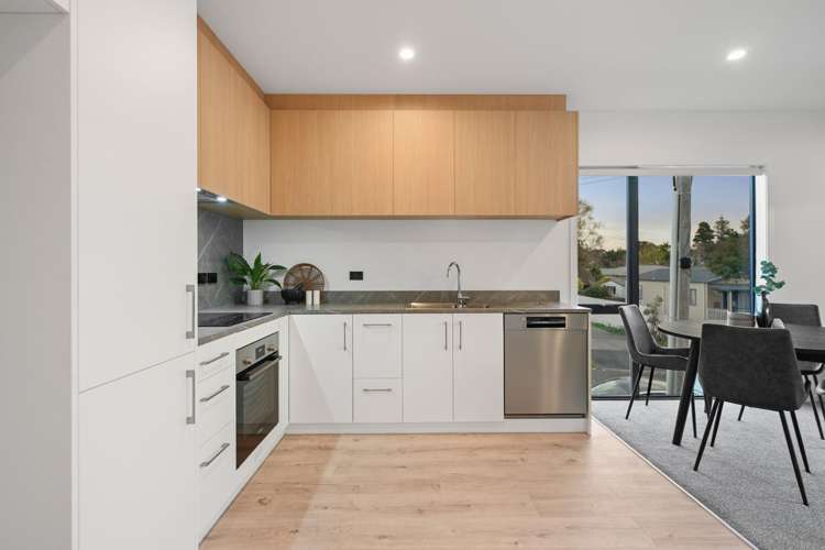 3/3 Vesty Avenue Hillcrest_3