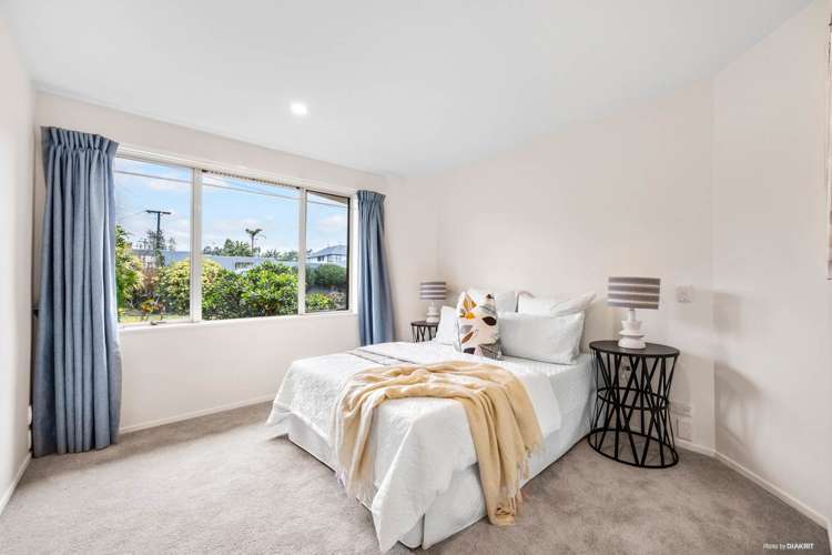 2/9 Alma Road Milford_12