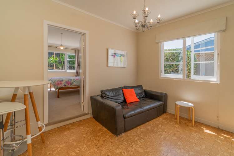 11 Viewland Avenue Onehunga_16