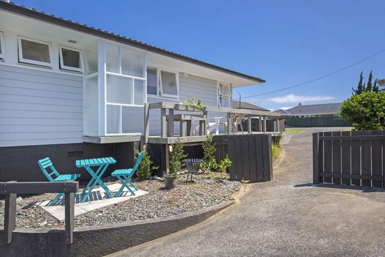 121 Hutchinsons Road Bucklands Beach_10