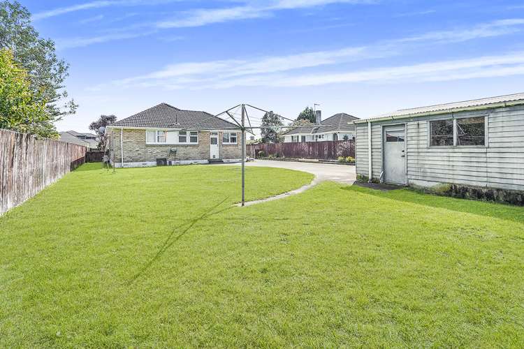 14 Yeats Crescent Fairfield_14