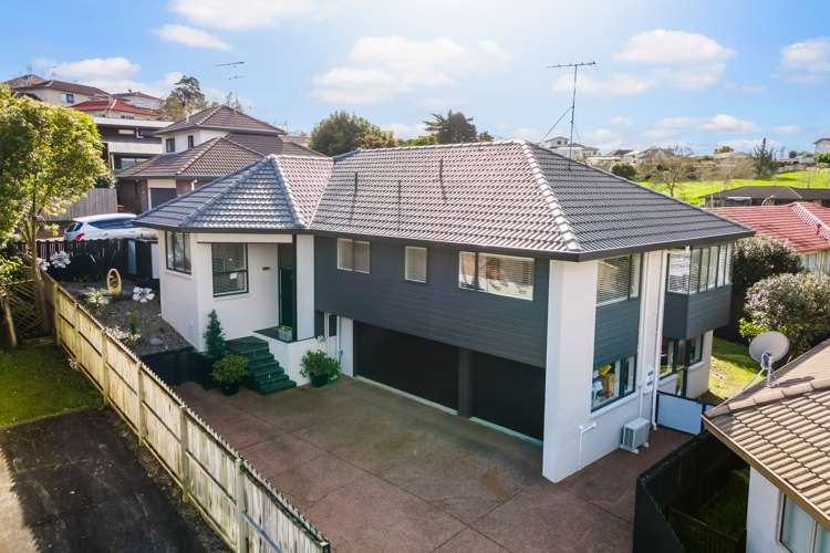 2/100 Gosford Drive Botany Downs_24