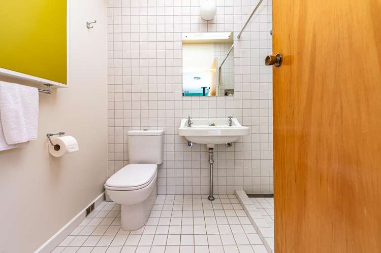 59 Great North Road Saint Johns Hill_21