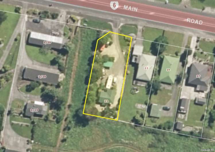 23 Main Road Whataroa_12