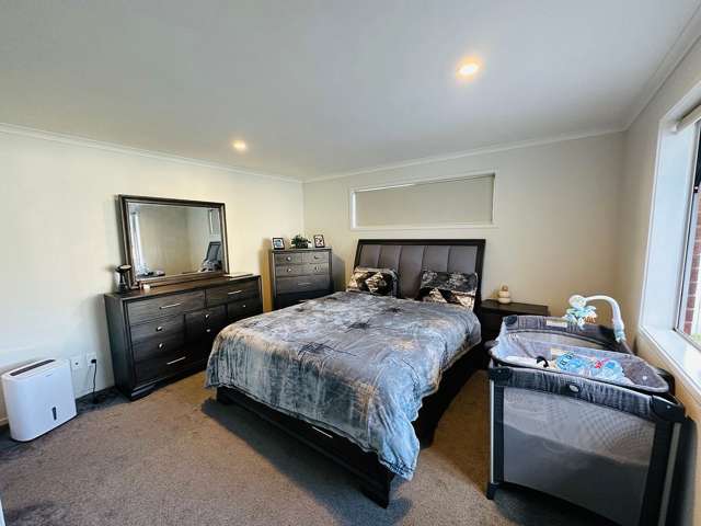 9 Banks Boulevard Whitby_1