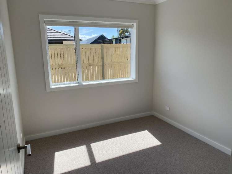 2 Grove Lane 1119_16