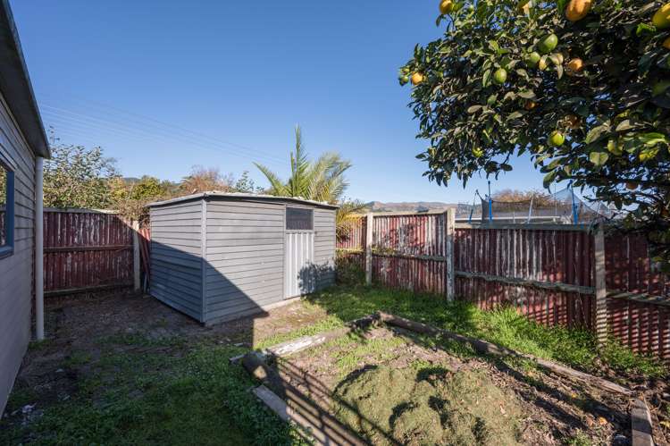 26 Keats Crescent Stoke_18