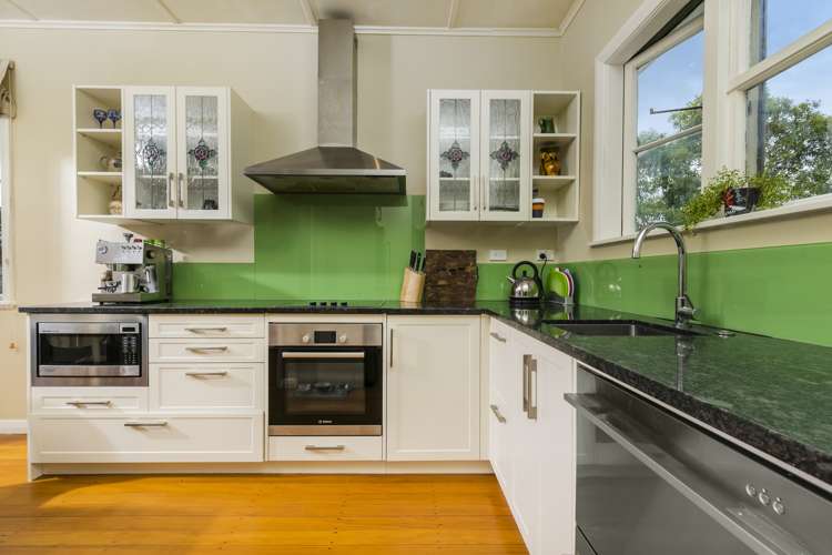 1/235 Lake Road Belmont_11