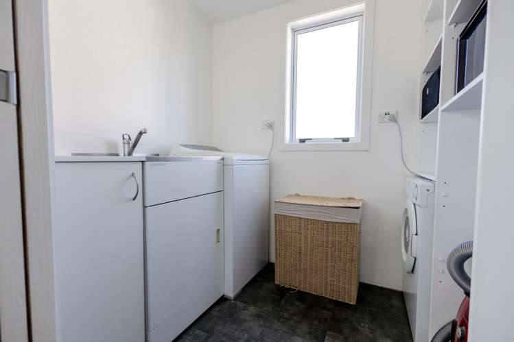 37 Firth Street Cobden_9