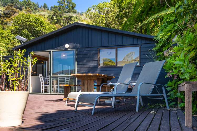 687 Queen Charlotte Drive Havelock_14