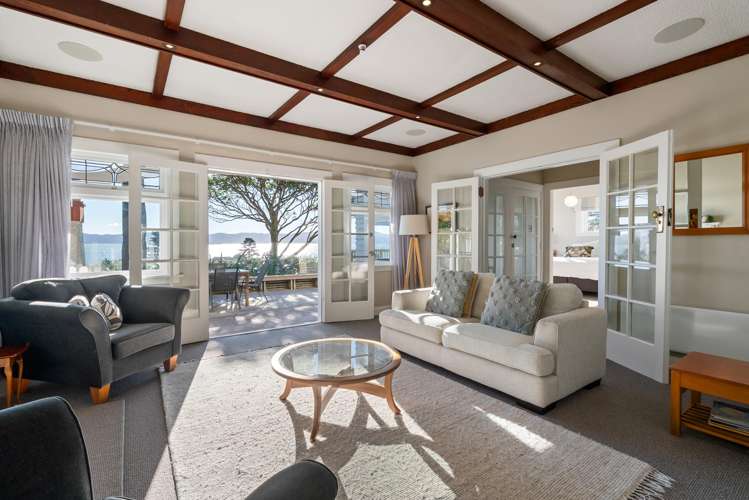 111 Muritai Road Eastbourne_1
