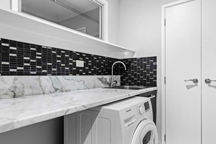 23 Vernon Drive Lincoln_16