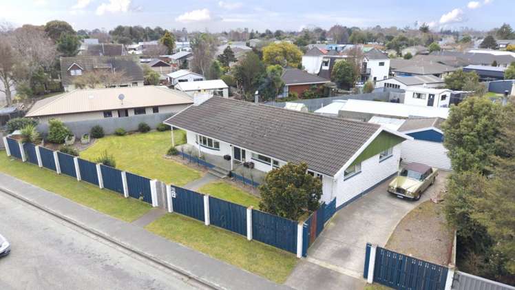8 Gibbs Drive Woodend_28