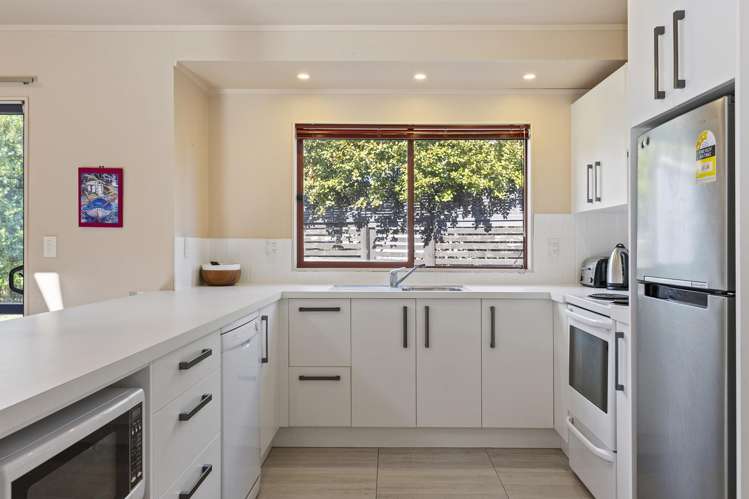 16 Hoani Place Kuratau_10