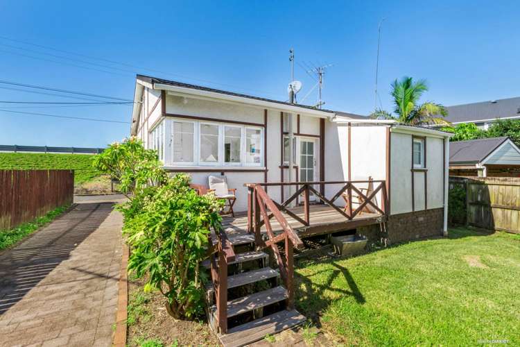 14 Sulphur Beach Road Northcote Point_8