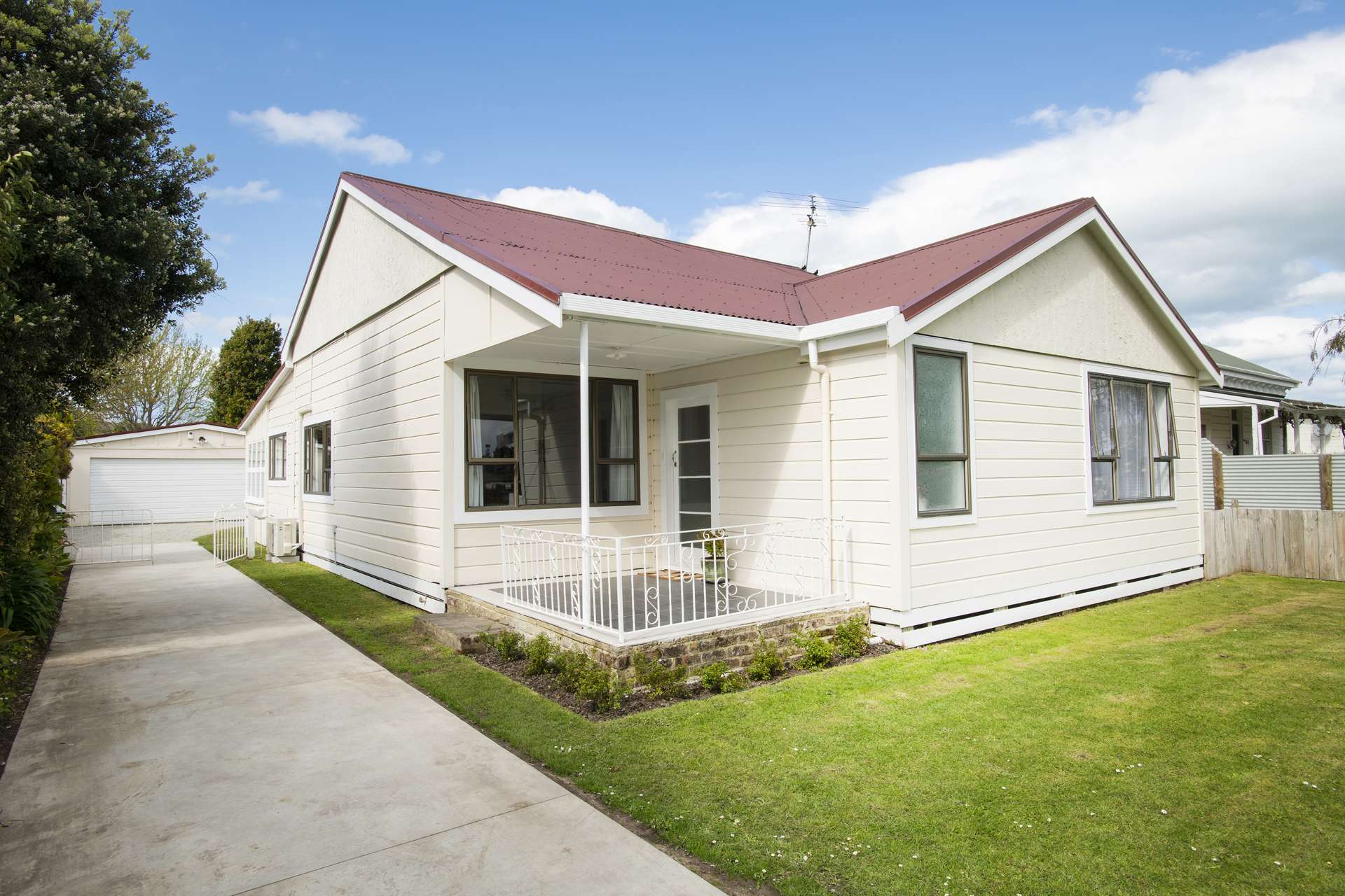 165 Clifford Street Whataupoko Gisborne District Houses for Rent