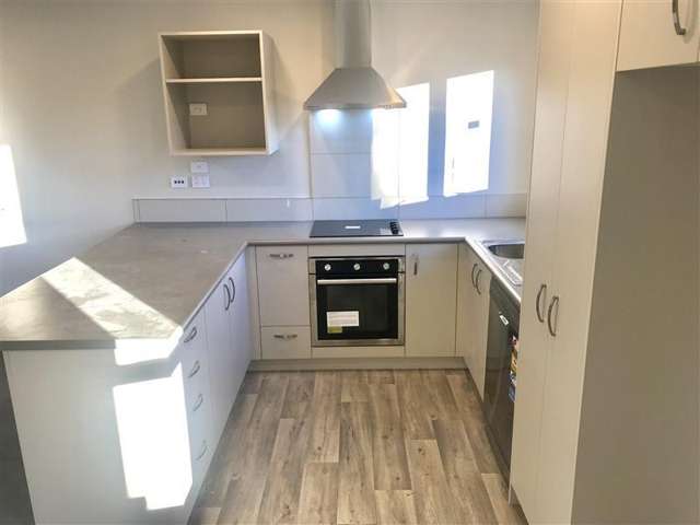2/8 Coates Street Hamilton East_2