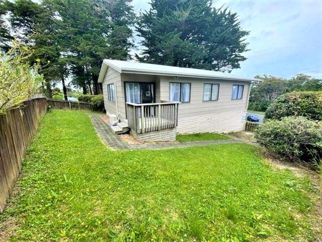 Comfortable Family Living in Quiet West Harbour Cul-de-Sac