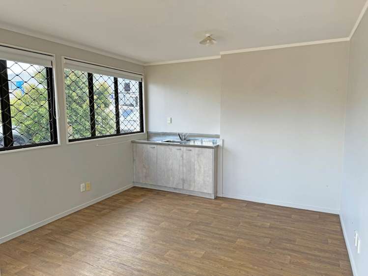 Unit F/29 Sir William Avenue East Tamaki_5