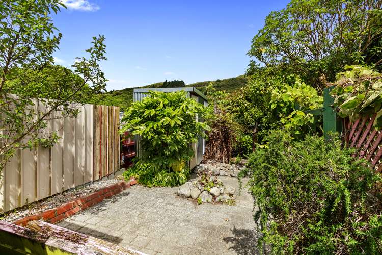 37 Lees Grove Wainuiomata_18