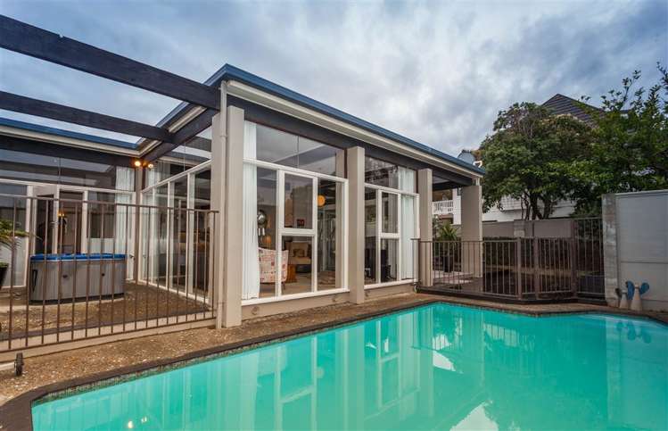 2/5 Whareora Terrace Cashmere_0