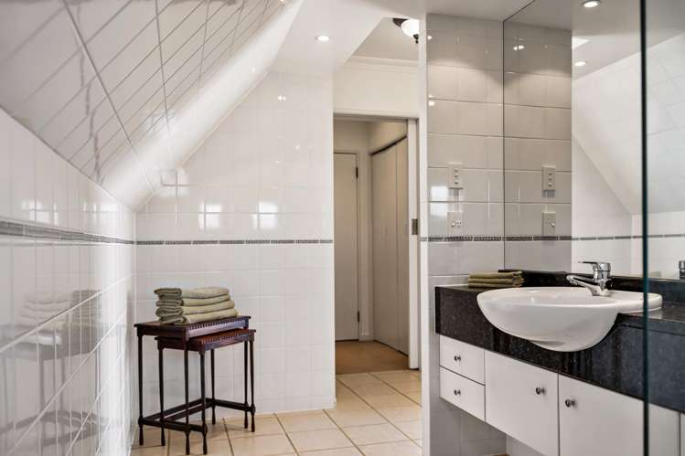 6 and 8 Pillans Road Otumoetai_20