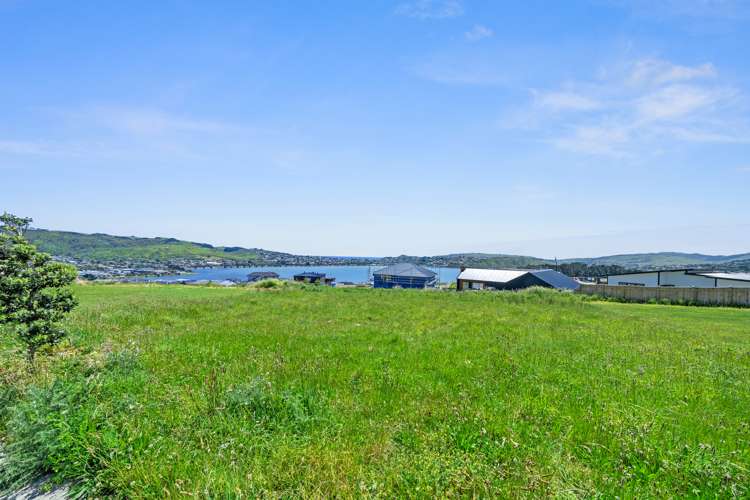 6 Okupe Grove Aotea_6