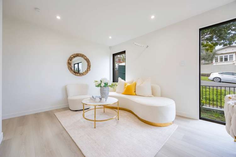 1,2,4/26 Huapai Street One Tree Hill_6