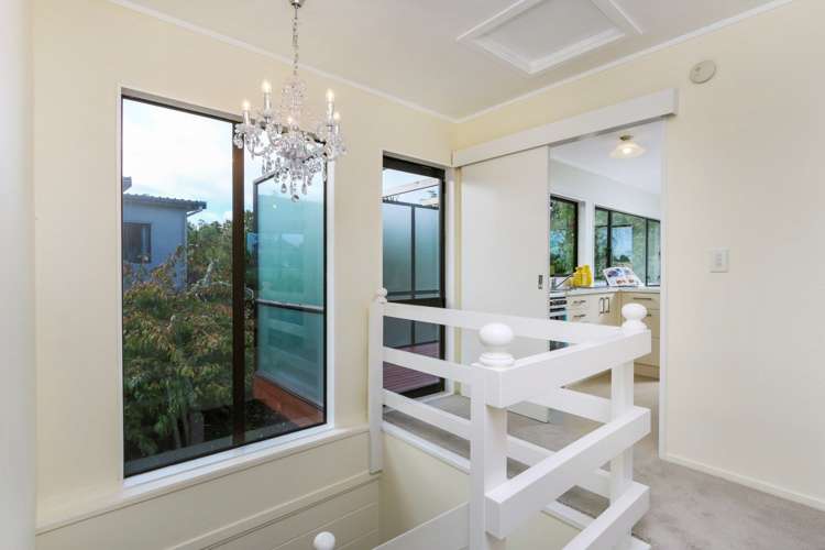 2/127 Moore Street Howick_4