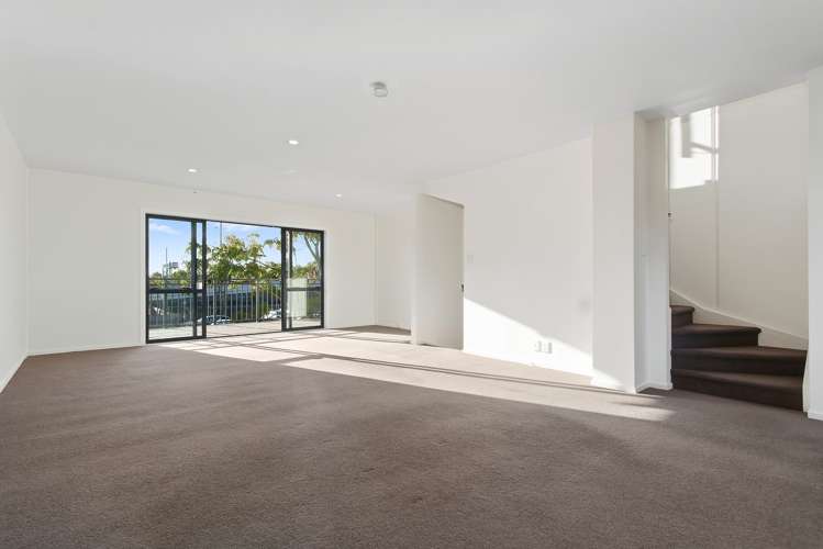 3/6 Ambrico Place New Lynn_3