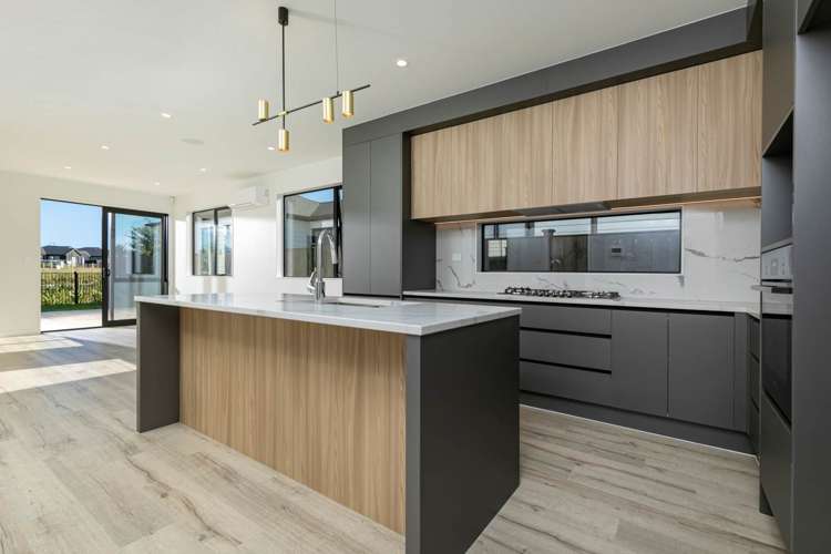 35 Matahae Crescent Wainui_11