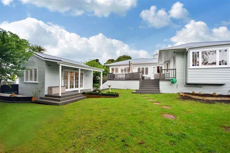 8 Harrison Avenue Belmont_16