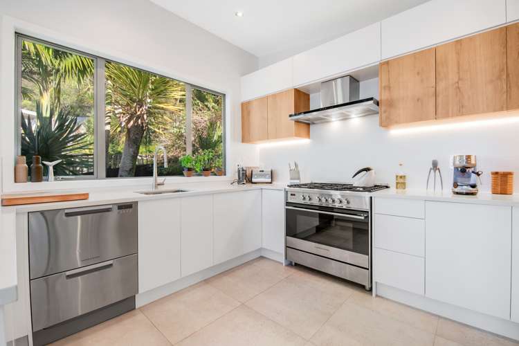 115 Waldorf Crescent Orewa_11