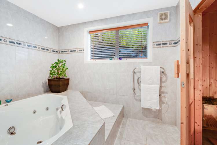 115 Waldorf Crescent Orewa_30