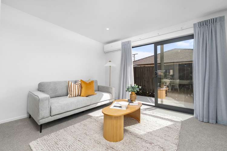 5/9 Vesty Avenue Hillcrest_15