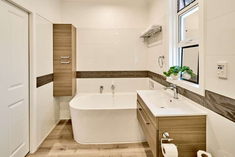 15 Penrose Street Woburn_25