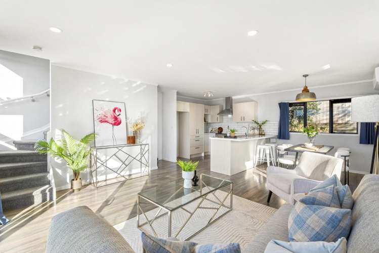 2/8 Flynn Street_3