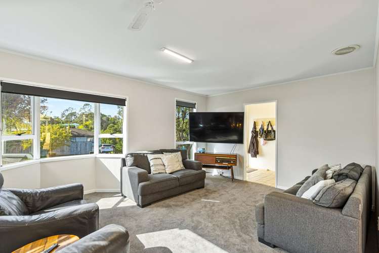 6 Coey Place Glen Eden_13