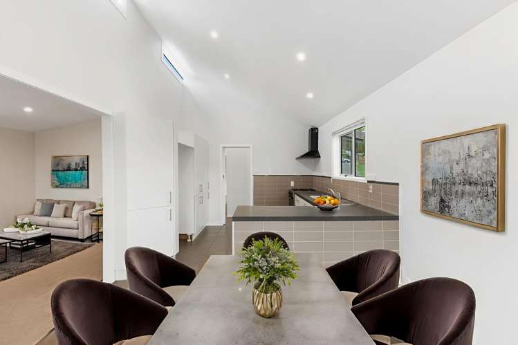 21B Brian Crescent Stanmore Bay_5