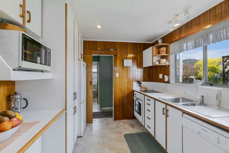 15 Wimbledon Grove Wainuiomata_10