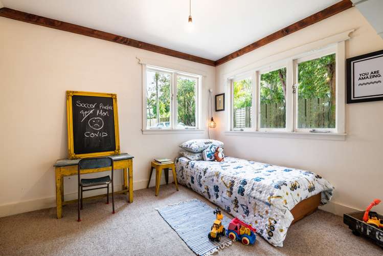 9 Merani Street Narrow Neck_16