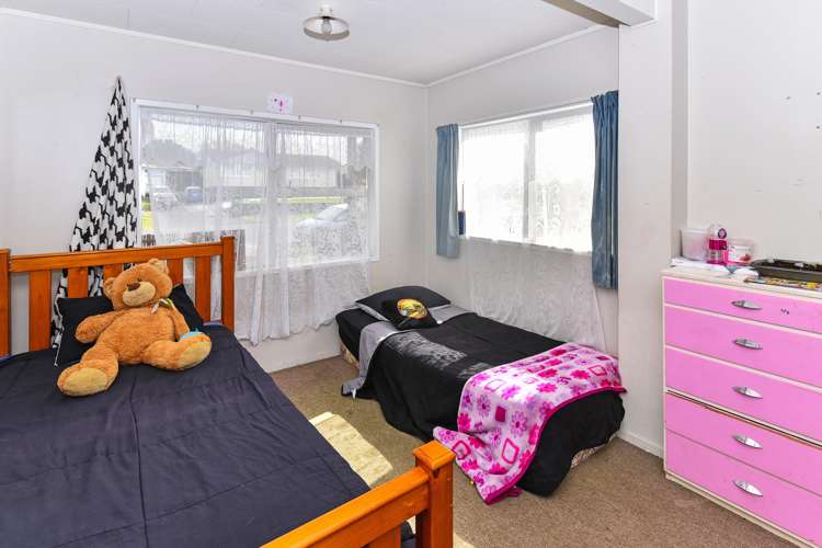 17 Crampton Place Manurewa_9