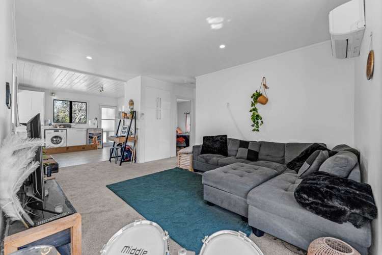 82 Browns Bay Road Rothesay Bay_4